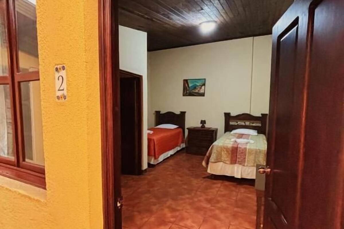 Twin Room | Free WiFi