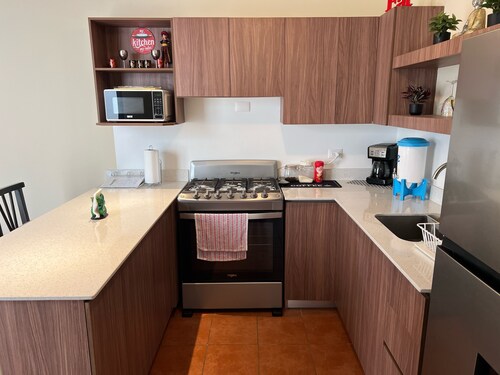 Quite 3-bedroom condo in a Secure Gated Community,Perfect view of all 3 Volcanos