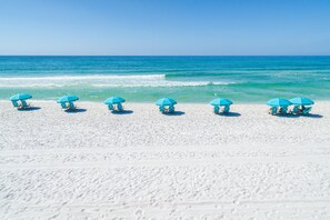 A beach with white sand and a clear blue sky. - Casa Del Mare Caribe (Miramar Beach)