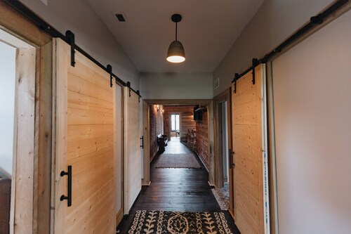 Historic Loft Stay Near Mammoth Cave National Park
