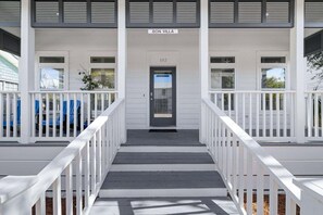 Exterior detail - Bon Villa 102-Private Pool-Sleeps 10 (Seagrove Beach)