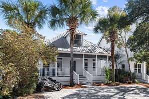 Exterior - Bon Villa 102-Private Pool-Sleeps 10 (Seagrove Beach)