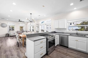Fridge, microwave, oven, stovetop - Bon Villa 102-Private Pool-Sleeps 10 (Seagrove Beach)