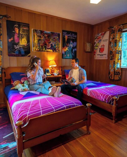 1980's ARCADE + 80's themed bedroom