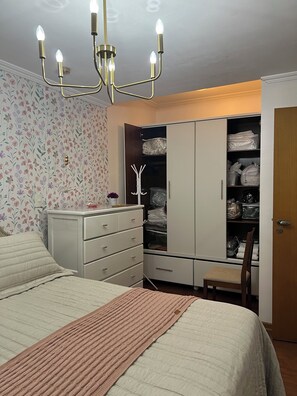 3 Schlafzimmer, kostenloses WLAN, Bettwäsche, Rollstuhlgeeignet