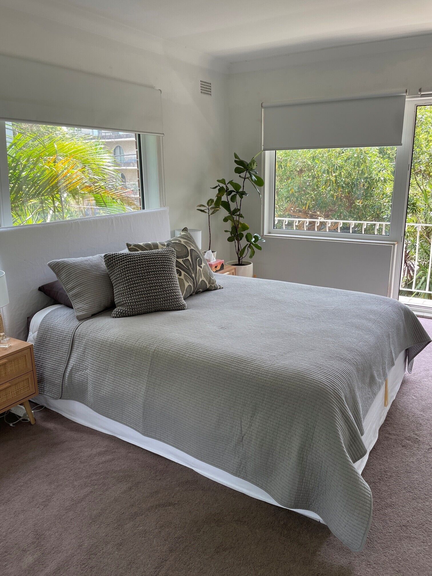 Iron/ironing board, internet, bed sheets