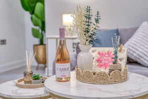 Food and drink - Charming Home Away From Home (Salford)