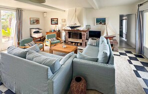 TV - 3 bedroom stunning home in Quiberville (Quiberville)