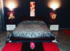Room - Hotel Saturday (Palma Campania)