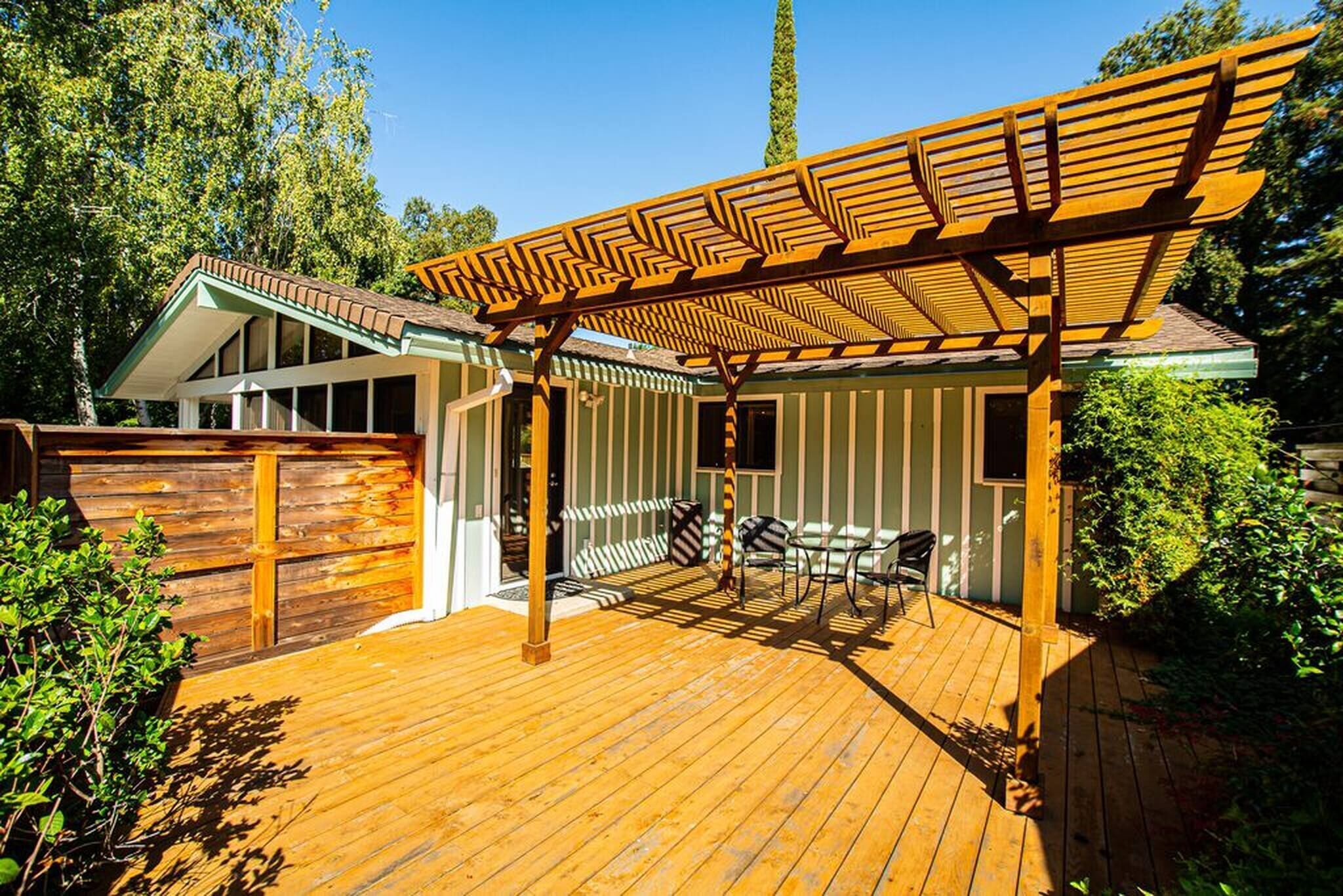 Hus, 3 soverom, balkong | Terrasse/patio