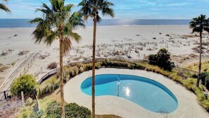 Apartment (2 Bedrooms) | Interior - 415 Seascape by Avantstay Beachfront Condo w/ Communal Pool Access (Isle of Palms)