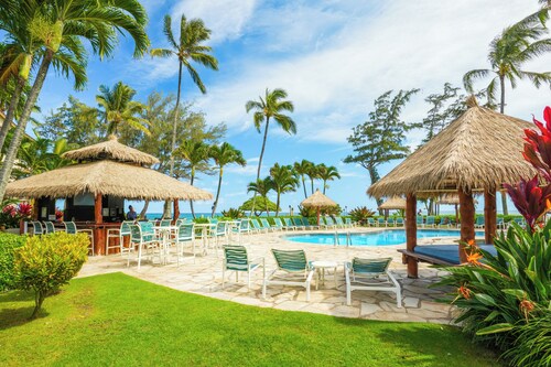 Islander on the Beach 123- Oceanfront Ground Floor Studio "Coco Moon"