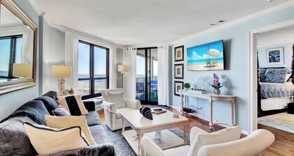 504 Summerhouse by Avantstay Ocean Front Condo w/ Community Pool Access
