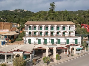 Exterior - Apollon (Corfu)