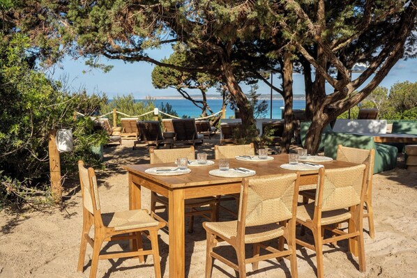 Restaurant - Las Dunas Apt (Formentera)