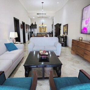Living area -  La Estancia Beach Resort and Spa Nuevo Vallarta (Nuevo Nayarit)