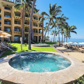 Pool -  La Estancia Beach Resort and Spa Nuevo Vallarta (Nuevo Nayarit)