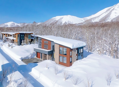 Rose - Rusutsu Chalets