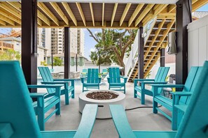 Terrace/patio - Black Sand Villa - New 5BR w/ Heated Pool + Spa (Walk to Beach) (North Myrtle Beach)
