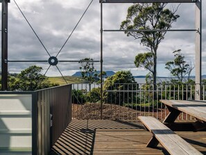 Suite, Balcony, Bay View | Outdoor dining - Spring Bay Eco Resort  (Triabunna)