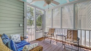 Unclassified image, 5 of 32, button - 15 Pelican Bay by Avantstay Close to Beach and Pool! (Isle of Palms)
