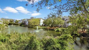 Unclassified image, 2 of 32, button - 15 Pelican Bay by Avantstay Close to Beach and Pool! (Isle of Palms)
