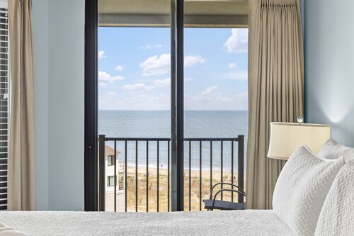 New Listing! Summer House 505 - Penthouse View!