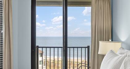 New Listing! Summer House 505 - Penthouse View!
