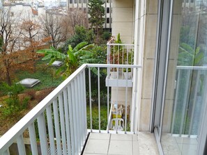 View from property - Bouchardon (Paris)
