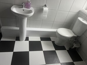 Uklassifisert bilde, 3 av 28, knapp