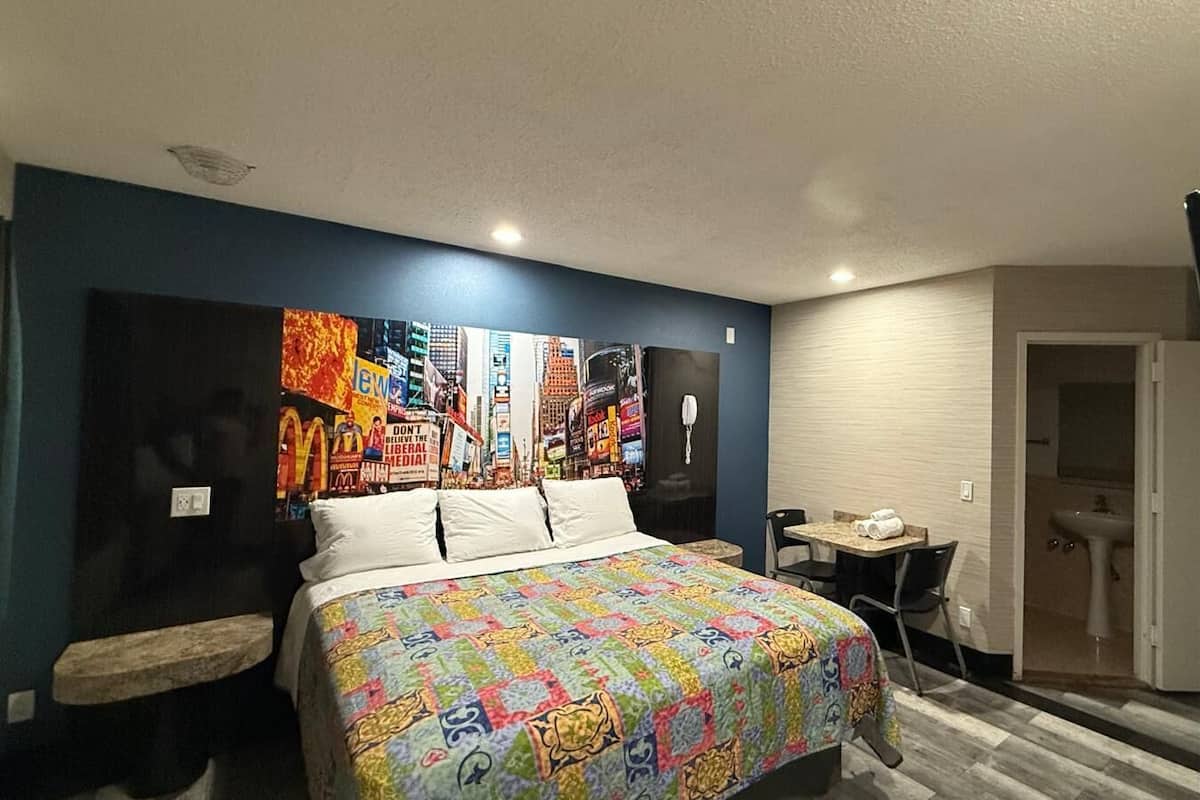 Standard Single Room | Desk, free WiFi