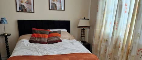 4 Schlafzimmer, Bügeleisen/Bügelbrett, WLAN, Bettwäsche