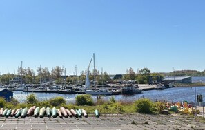 Marina - Awesome home in Lauwersoog (Lauwersoog)