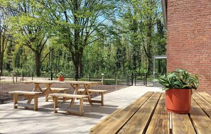 Outdoor dining - 5 bedroom luxurious home in Afferden (Afferden)