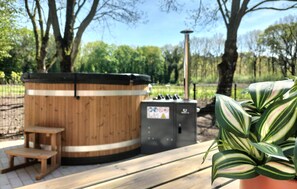 Outdoor spa tub - 5 bedroom luxurious home in Afferden (Afferden)