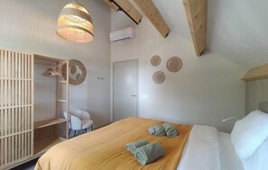 Travel cot, free WiFi - 5 bedroom luxurious home in Afferden (Afferden)