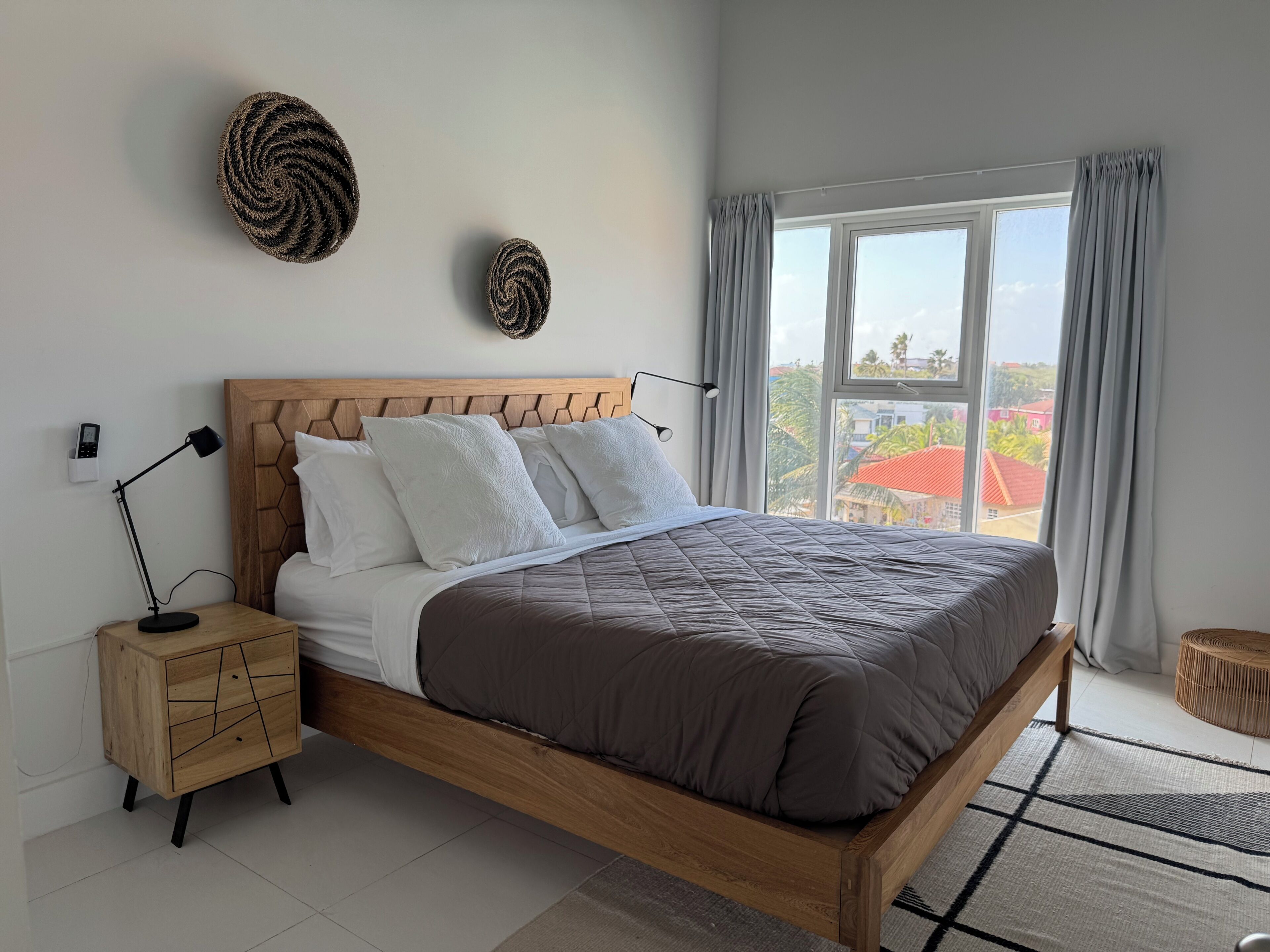 2 quartos, ferros/tábuas de passar roupa, Wi-Fi, roupa de cama