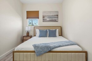 WiFi, bed sheets