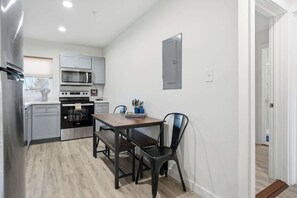 Fridge, microwave, oven, stovetop - Coastal Crab 2BR | Walk to McGee Beach & Marina (Corpus Christi)