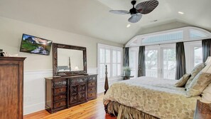 Interior - 5 32nd Avenue by Avantstay Gourmet Kitchen Pool Balconies (Isle of Palms)