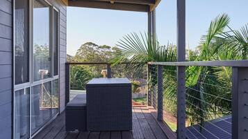 Comfort-Haus, 3 Schlafzimmer, Küche, eingeschränkter Meerblick | Terrasse/Patio