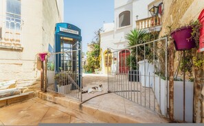 1 bedroom - Tal Jordan Complex - Bungalow 3 Frog (Gharb)