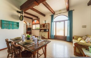 House, Smoking - Tal Jordan Complex - Bungalow 3 Frog (Gharb)