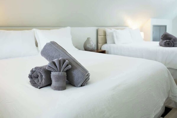 Iron/ironing board, travel cot, WiFi, bed sheets