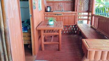Comfort Room, Private Bathroom, Sea View | Outdoor dining