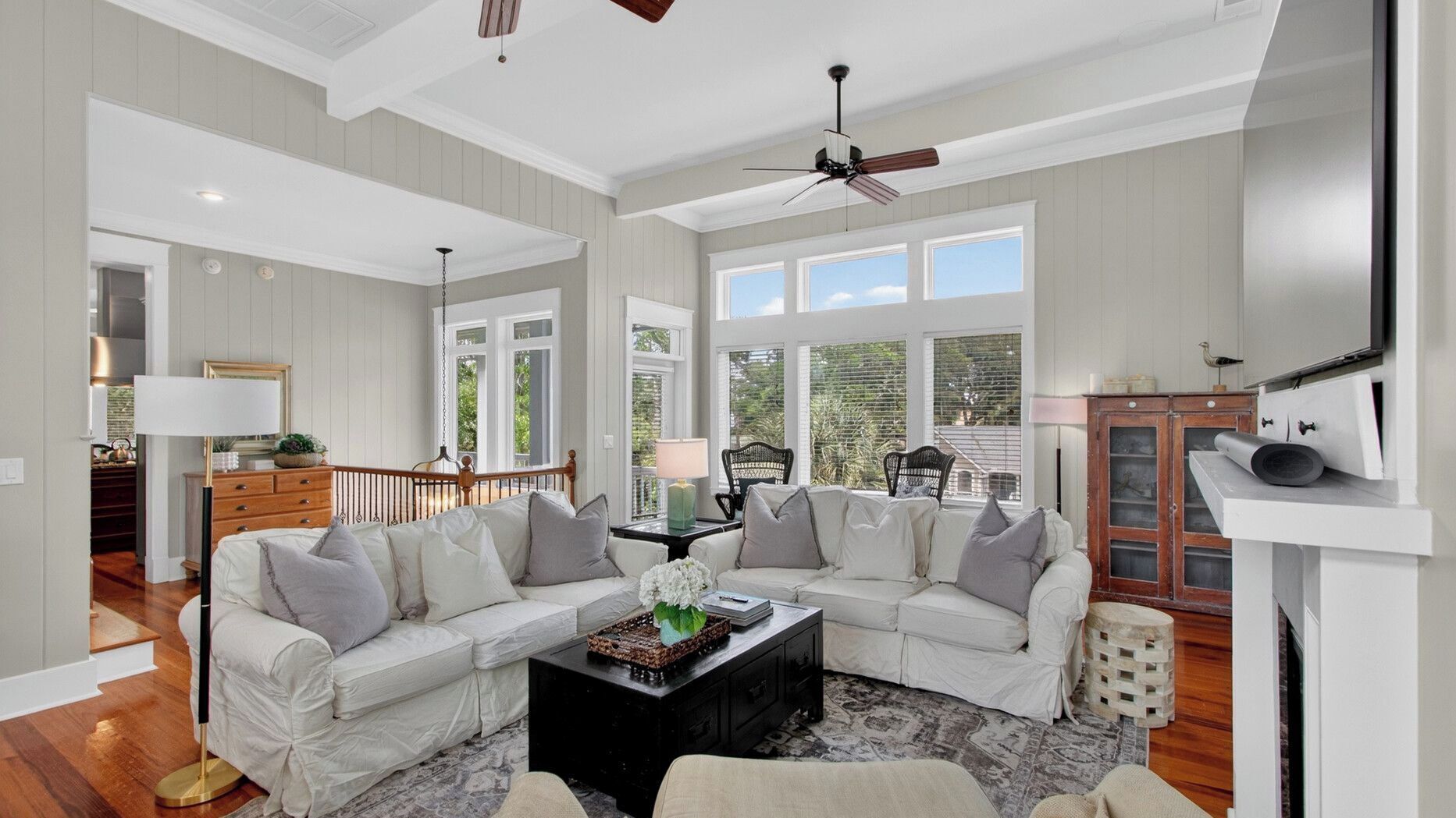 House (6 Bedrooms) | Interior