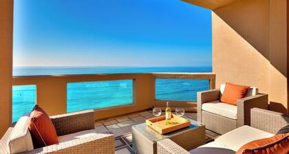 Featured on MTV Oceanfront View Estate + Pool, Pickleball, Theater, Arcade, Gym, Gourmet Kitchen Celebrity Oceanfront Estate by Avantstay