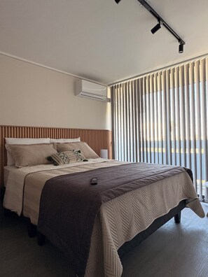1 bedroom, iron/ironing board, WiFi, bed sheets - Movistar Arena Santiago Chile : Fantasilandia Concerts : Subway 10 Minutes away (Santiago)