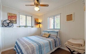 3 Schlafzimmer, Bügeleisen/Bügelbrett, Internetzugang, Bettwäsche