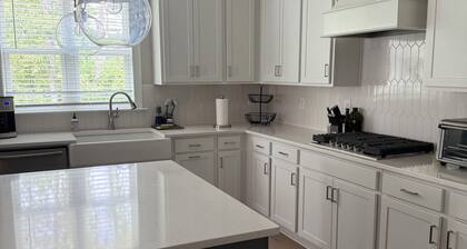 Spacious 4-bedroom house in tranquil Auburn close to campus and stadium